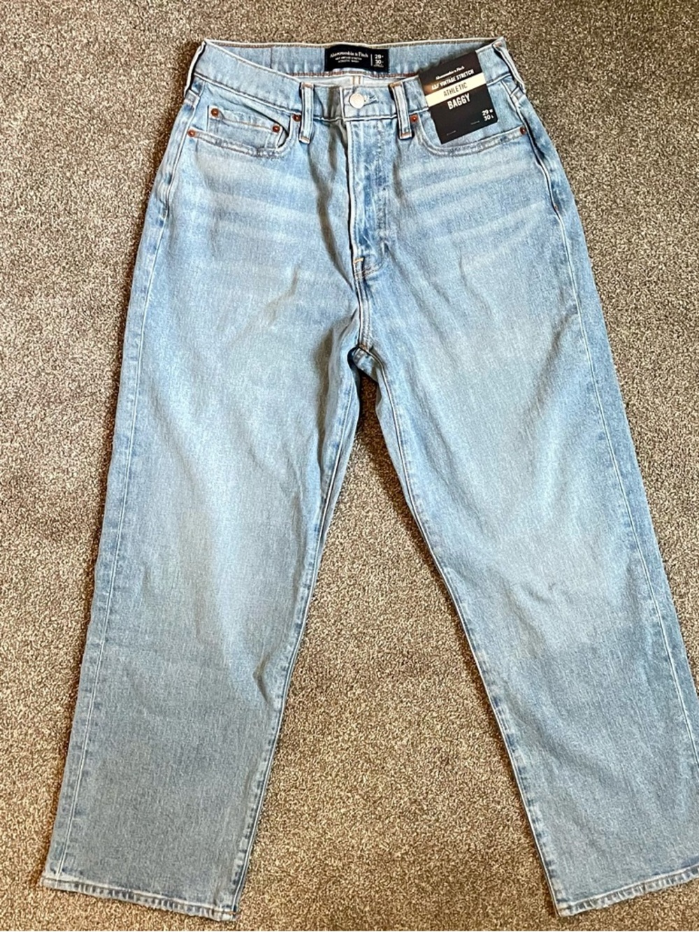 NWT Mens Abercrombie and Fitch Baggy Jeans